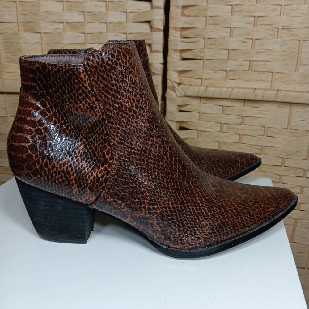 Coconuts by Matisse Faux Leather Snakeskin Boots 9.5 Womens - Picture 5 of 9